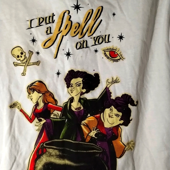 Hocus Pocus I Put A Spell on You Tshirt M white Disney nwot - Picture 3 of 4